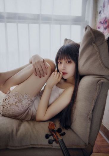 他揉捏她两乳不停呻吟微博