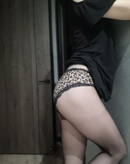危险关系教授和女大学生