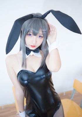 艳妇臀荡乳欲伦交换在线播放